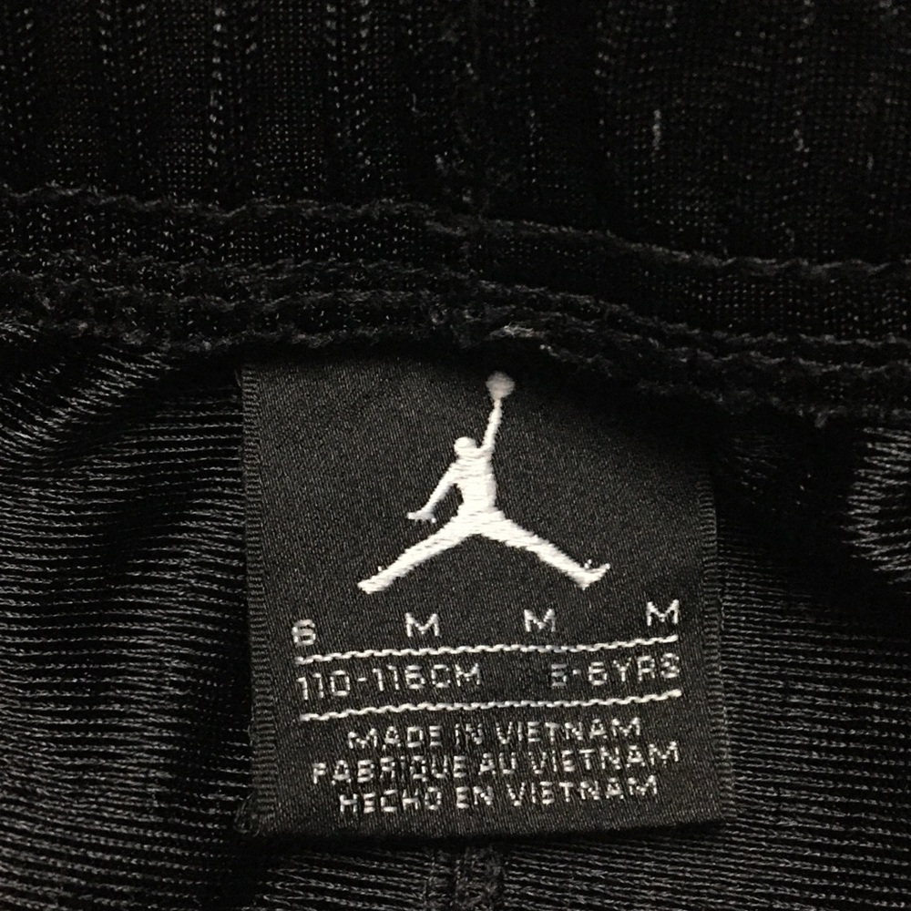 Air Jordan Boys Black Sports Basketball Shorts & Black Graphic Shorts Size M - Picture 6 of 10